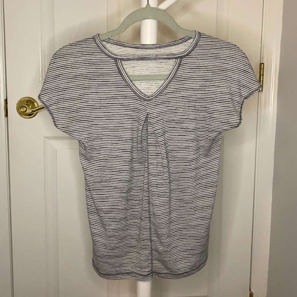 Athleta Top - Picture 2 of 3